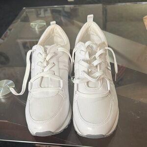 Michael Kors Cream Sneakers with Logo Accent